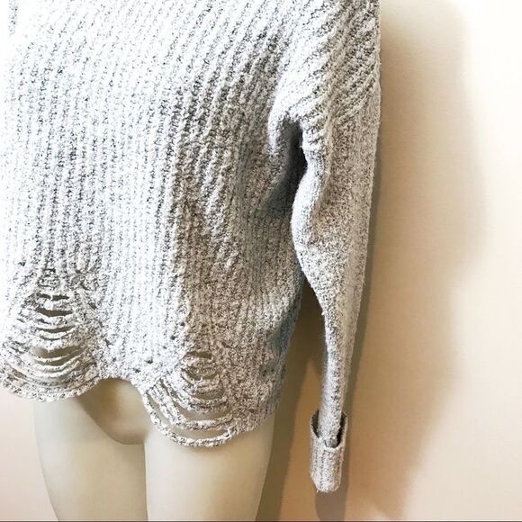 𝅺fashion Ruby Moon sweater 💚 - Picture 2 of 5